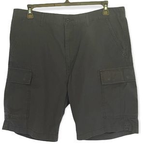 Levis Navy Blue Cargo Shorts, Mens 38, 9" inseam, New Without Tags NWOT